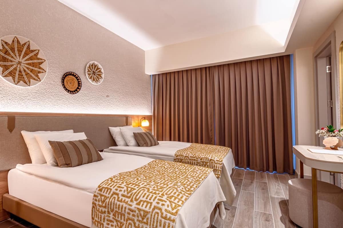 Deluxe Family Room | 1 habitación, edredón y artículos del minibar gratis