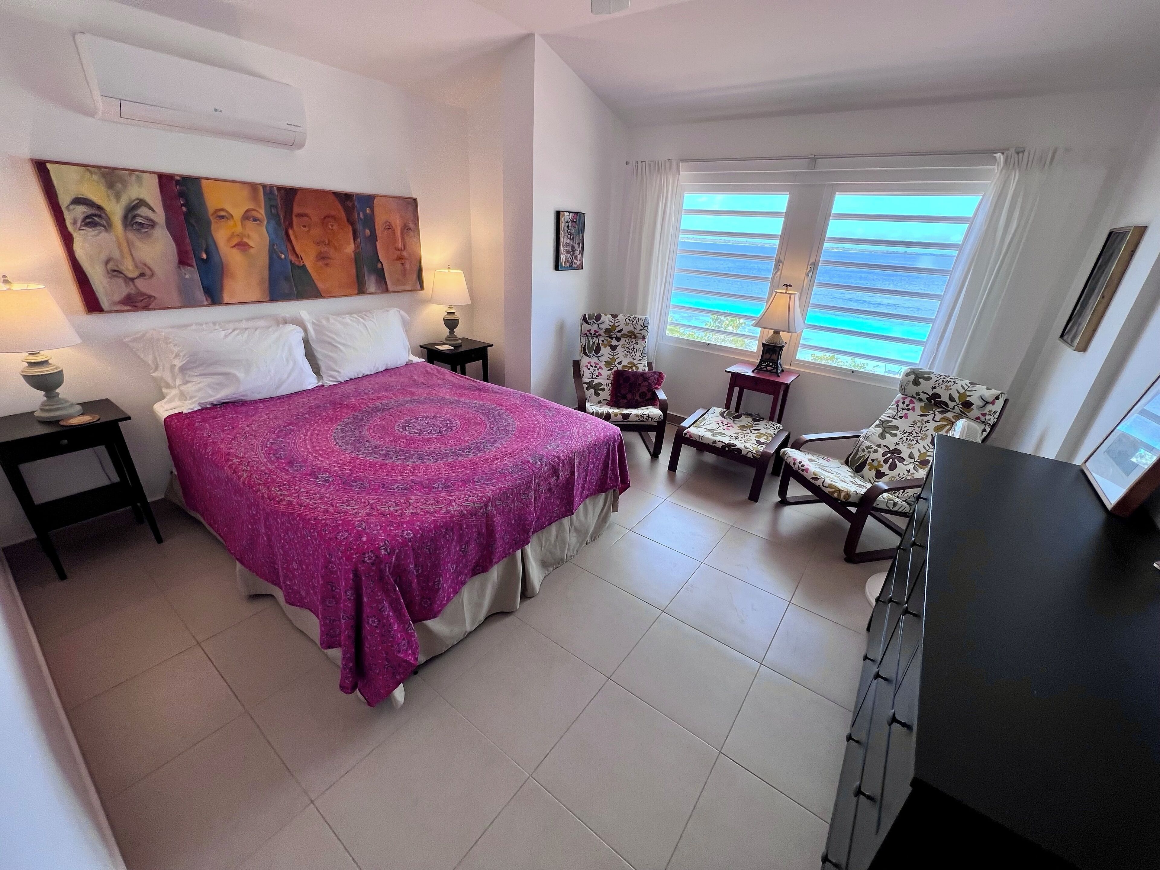 2 habitaciones, escritorio, wifi gratis y ropa de cama 