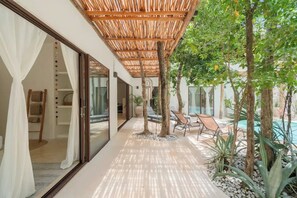 Terrace/patio - Spectacar villa magical vibes 4 bed chef  - yoga (Tulum)