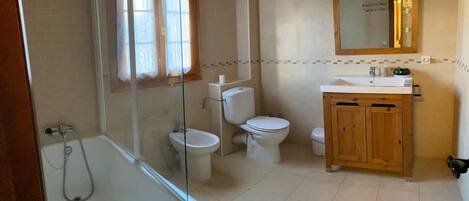 Handdoeken, toiletpapier