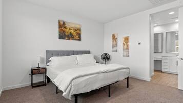 House, 4 Bedrooms, Non Smoking, Kitchen | 4 bedrooms, iron/ironing board, free WiFi