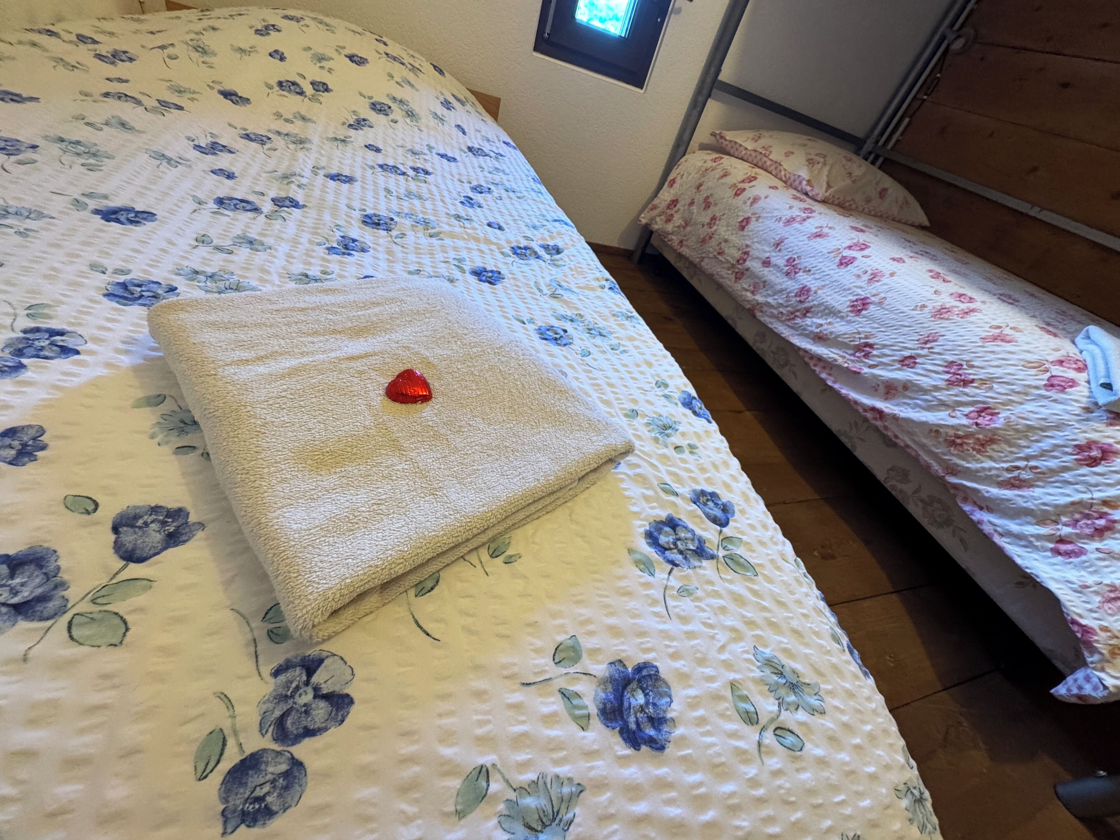 Iron/ironing board, free WiFi