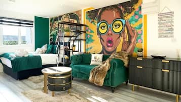 1 bedroom, iron/ironing board, travel cot, WiFi