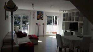 Living area - Stunning Central Penthouse with Breathtaking Sea and Mountain Views (Benalmádena)