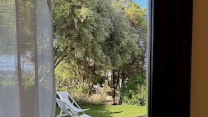 Interior - Giardino di Mirto (Liscia di Vacca)