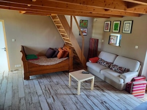 Living area - Spacious, comfortable farmhouse facing the sea (Locmaria-Plouzané)