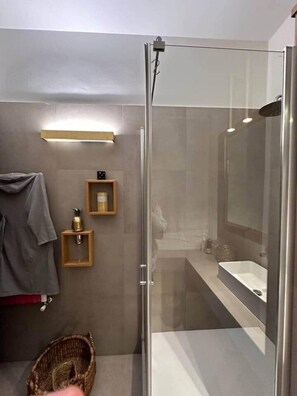 Bathroom - Corvetto View (Genoa)