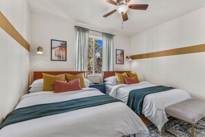 4 bedrooms, desk, iron/ironing board, WiFi