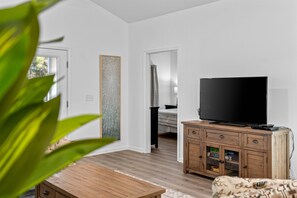 3 sovrum, strykjärn/strykbräda, gratis wi-fi och sängkläder