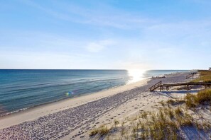 Navarre Beach - Custom Brand New Construction 2024 Home on the Gulf of Mexico! DIRECT BEACH ACCESS! (Navarre)