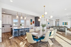 Dining Table for 8 - Custom Brand New Construction 2024 Home on the Gulf of Mexico! DIRECT BEACH ACCESS! (Navarre)