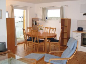 Mobile Home | Living room