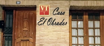 CASA PARA DISFRUTAR A LO GRANDE !!!!
Jardín,barbacoa,piscina,columpios, ping pon
