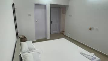 2 chambres, fer et planche Ă  repasser, Wi-Fi, draps fournis