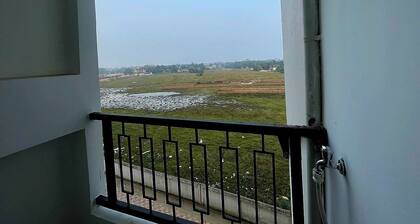 Charming 2-bedroom apartment with AC, WiFi, 2mins from Guwahati Airport