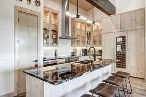 Private kitchen - Breathtaking Views, Indoor/Outdoor Linear Fireplace, Sauna (Angel Fire)