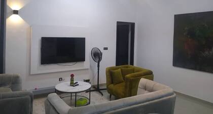 Cosy furnished 2-bedroom apartment in Fidjrosse Akogbato (Cotonou, Benin)