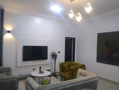 Cosy furnished 2-bedroom apartment in Fidjrosse Akogbato (Cotonou, Benin)