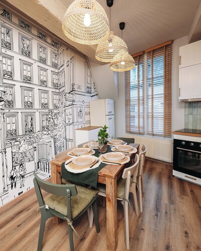 Charming urban retreat with city views