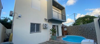 3-bedroom villa in fabulous Grand Baie with AC, WiFi and private swimming pool.