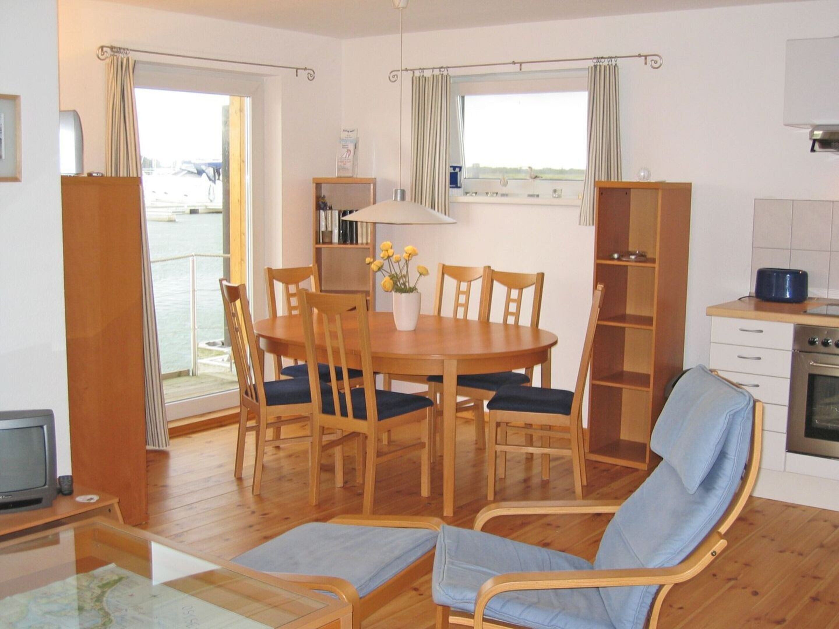 Mobile Home | Living room