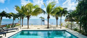 Beautiful Ocean front home in San Pedro, Belize