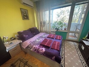 1 bedroom, WiFi, bed sheets