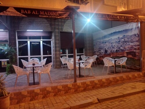 Charming 9-bedroom bed & breakfast with AC, WiFi in wonderful Fes