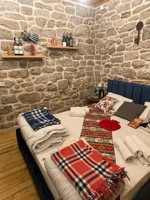 Quarto casal standard | Frigobar, cofres nos quartos, individualmente decorados