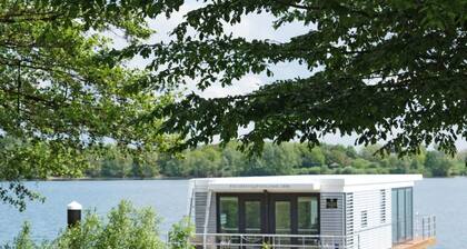 Hausboot am Xantener Nordsee