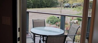 Large Cabin Retreat | Games, Nature & Fire-pit