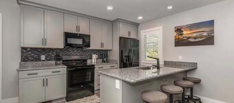 Curry Pines Golf House