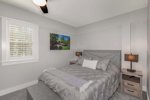 2 bedrooms, iron/ironing board, WiFi, bed sheets