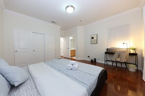 3 chambres, fer et planche Ă repasser, Wi-Fi, draps fournis