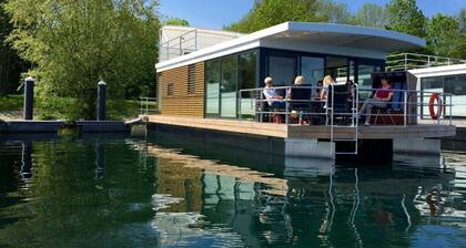 Hausboot am Xantener Nordsee