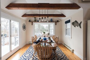 Dining - Elbow Inn: Private Retreat with Two Master Suites (Chatham)