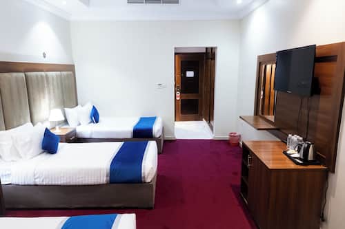 Egyptian cotton sheets, premium bedding, pillowtop beds, minibar