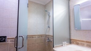Shower, hair dryer, slippers, towels - Maidan Al Bait (Makkah)