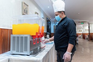 Daily buffet breakfast (SAR 30 per person) - Maidan Al Bait (Makkah)