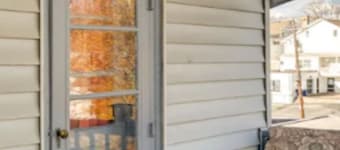Charming 2-bedrooms house with AC and WiFi in Harrisburg , backyard, fire pit,