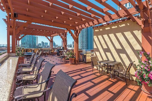 Resort Condo 1.3miles from Comic-Con