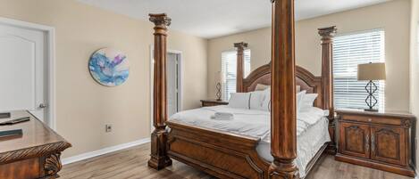 5 室のベッドルーム、WiFi、ベッドシーツ