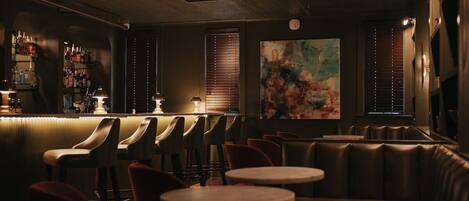 Bar (in der Unterkunft)