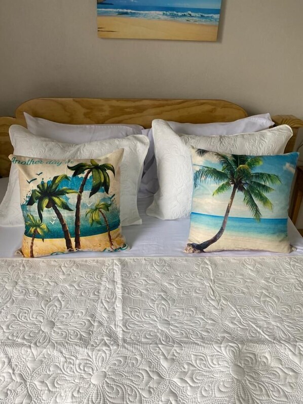 Comfort Apartment, Garden View | 1 bedroom, in-room safe, iron/ironing board, free rollaway beds - Vee's Country Apartments (Micoud)