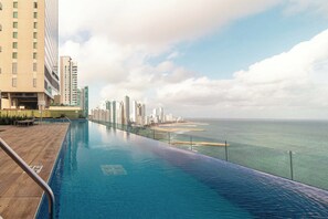 Pool - luxury apt,Waterfront ,wifi,pool at Cartagena H2 (Cartagena de Indias)