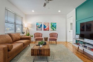 Televisión, videojuegos y oficina 