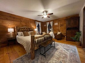 4 bedrooms, free WiFi, bed sheets