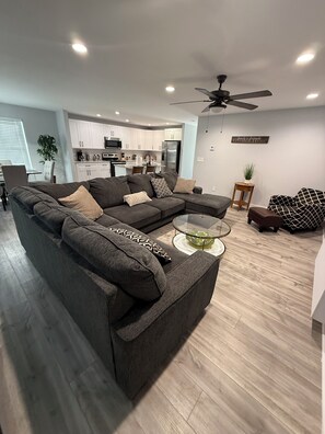 智能電視、壁爐