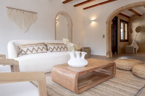 TV, fireplace - Casa Higo (Javea / Xàbia)