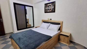 Shared Dormitory, 2 Bedrooms, Smoking, Balcony | 2 bedrooms